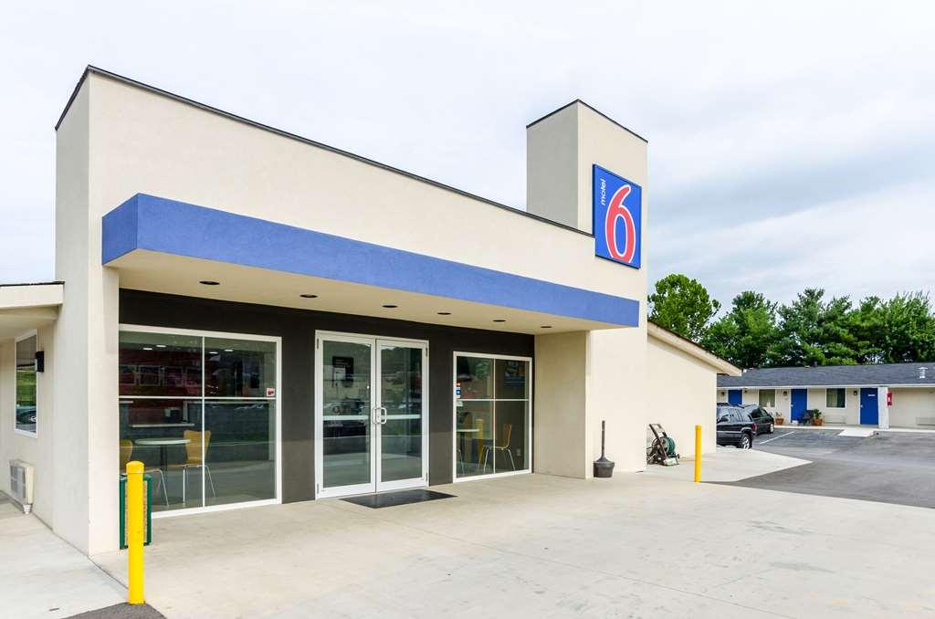 Motel 6 Troutville, Va Exteriér fotografie